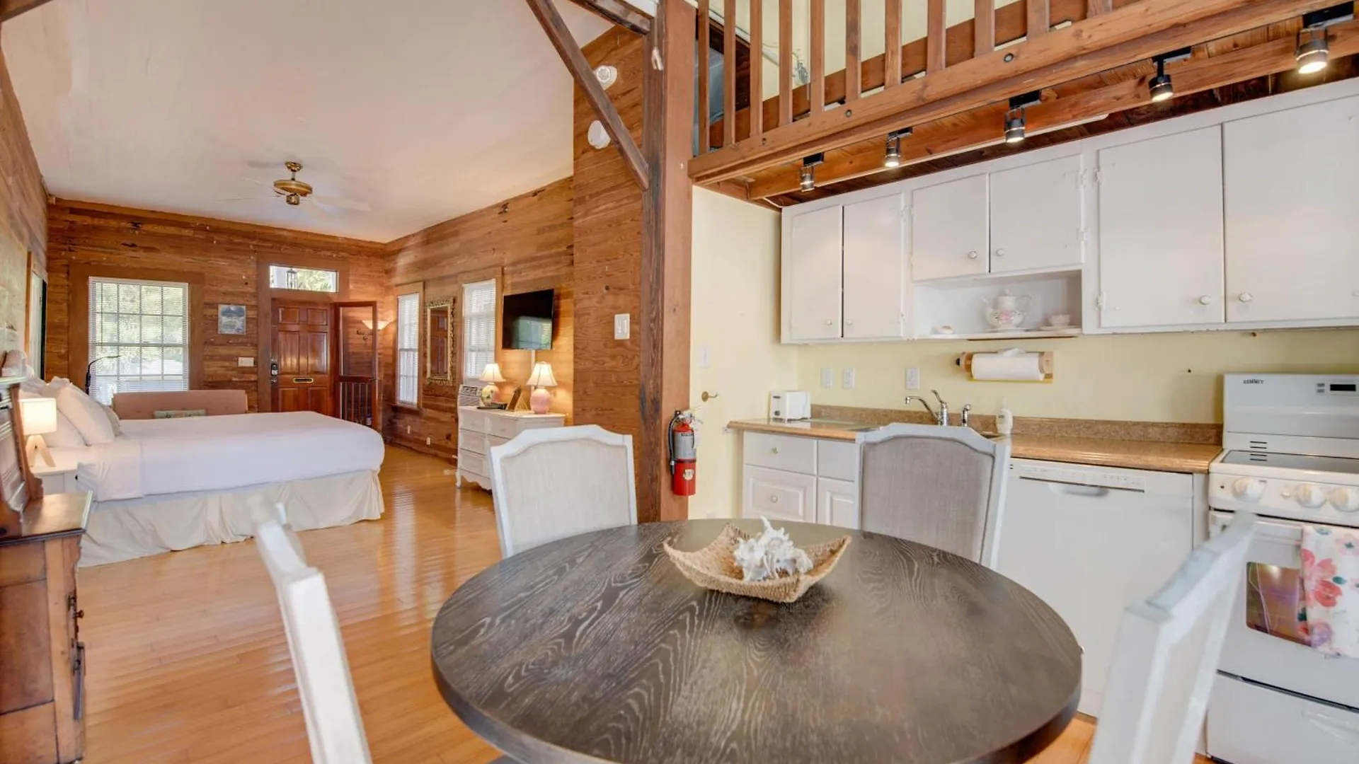 New Rose Retreat - Pool & Parking Villa Key West Holiday home