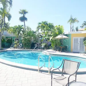  Penzion Alexander Palms Court - No Hidden Fees!